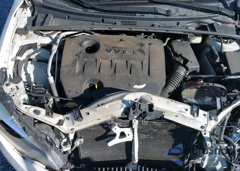 2015 Toyota Corolla S Plus z USA, uszkodzony, nr VIN 2T1BURHEXFC300659